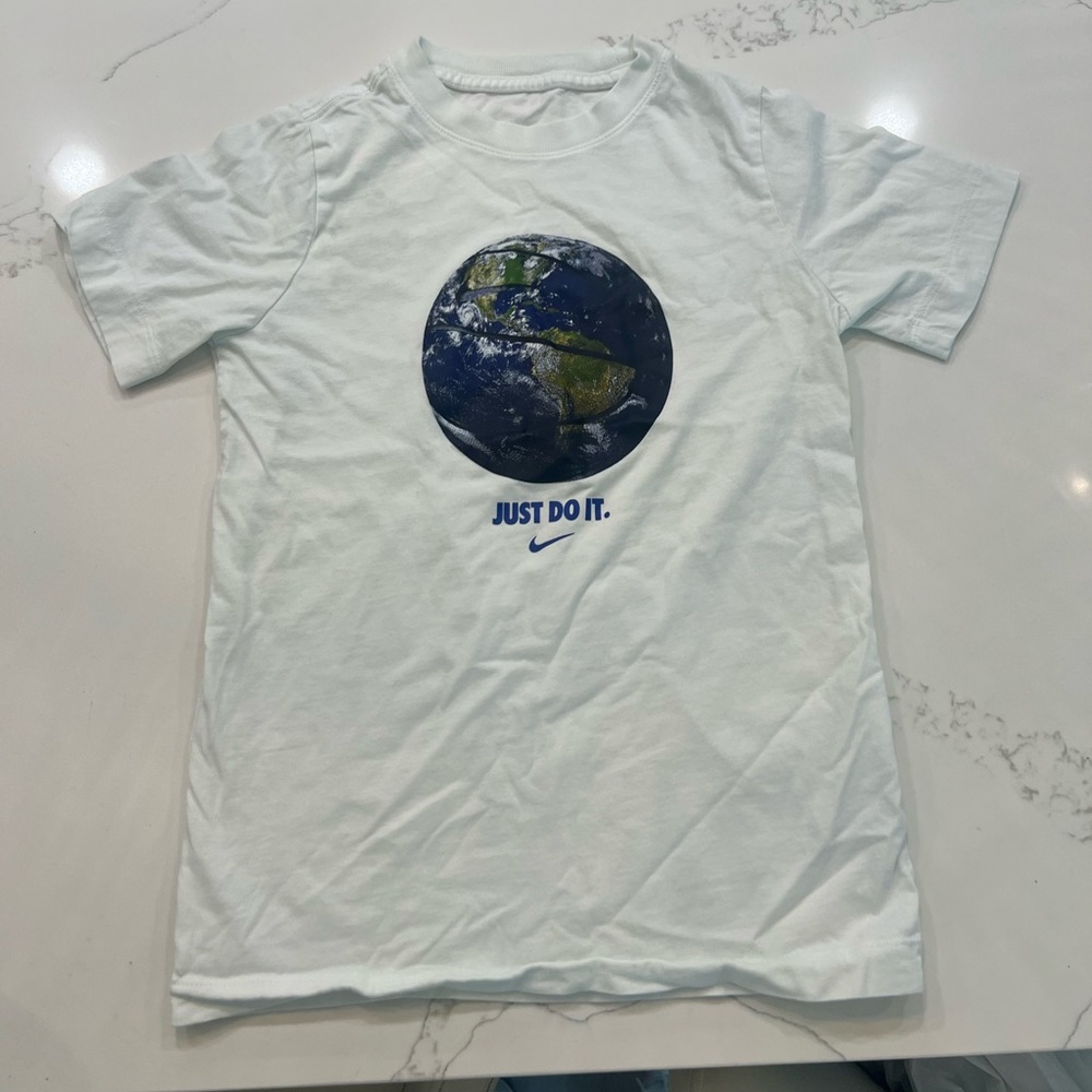 Boys Nike shirt